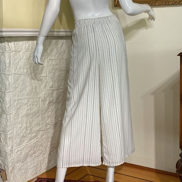 Design Lab White Black Pinstripe Wide Leg Pants - Picture 5 of 13